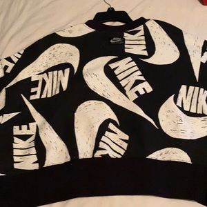 Nike crop top sweater